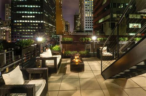 when are hotels cheapest in new york city